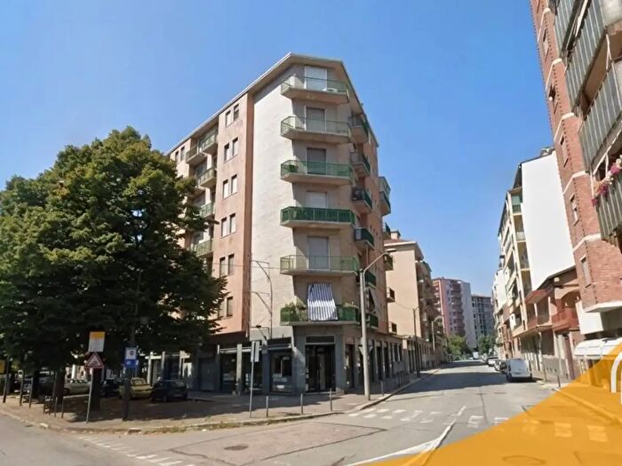 Appartamento trilocale in vendita in Corso Orbassano, Torino