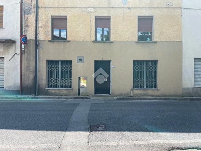 Appartamento monolocale in vendita in Via Valle, Nimis