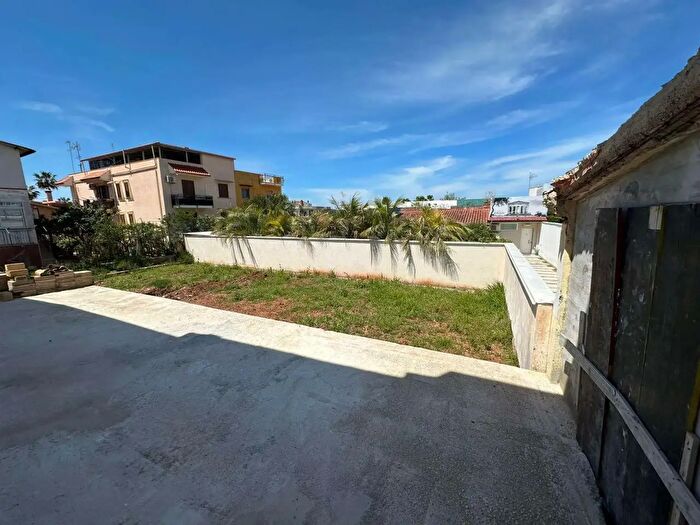 Casa quadrilocale in vendita in Via Generale Carlo Alberto dalla Chiesa, Terrasini