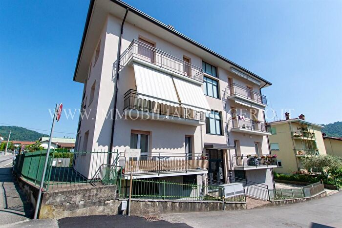 Appartamento trilocale in vendita in Via Don Antonio Seghezzi, Cisano Bergamasco