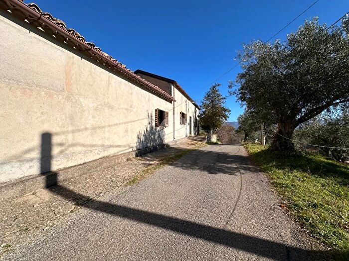 Casa con 5 locali in vendita in Via Pianette, Montalto Uffugo