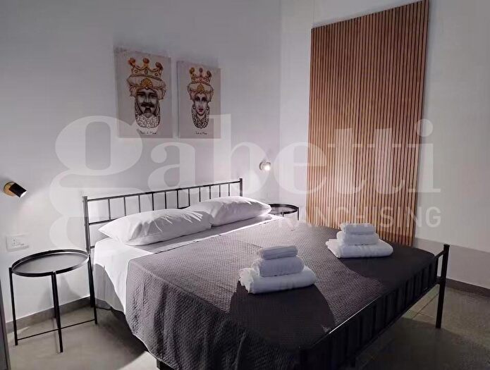 Casa trilocale in vendita in Viale Luigi Cadorna, Siracusa