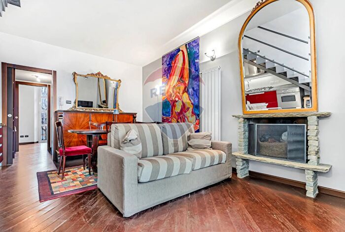 Appartamento trilocale in vendita in Via Manara, Monza