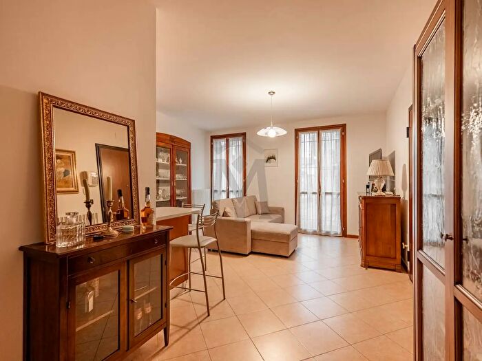 Appartamento quadrilocale in vendita in FLli Cervi, Quattro Castella