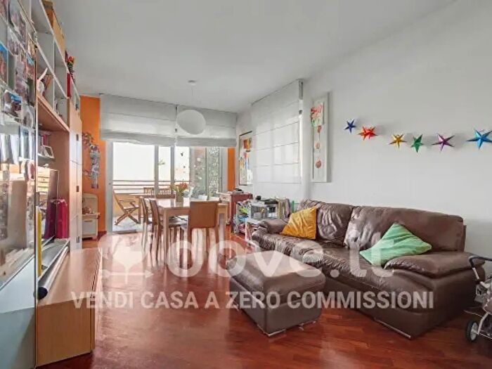 Appartamento trilocale in vendita in Via Vecchia per Saronno, Solaro
