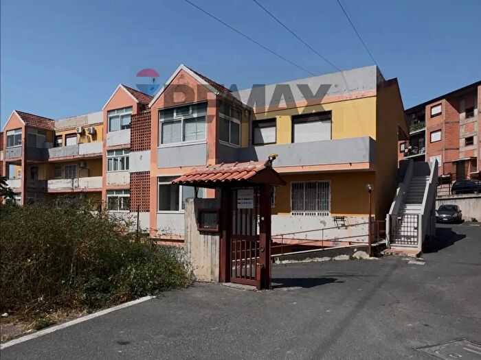 Casa con 5 locali in vendita in Viale San Teodoro, Catania
