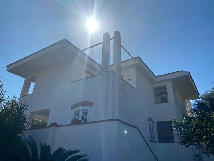 Appartamento bilocale in affitto in Viale Eurialo, Mondello Valdesi, Palermo
