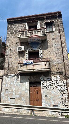 Casa quadrilocale in vendita in Nazionale, Sessa Aurunca