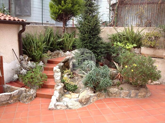 Appartamento trilocale in affitto in Via Rossini, Loano