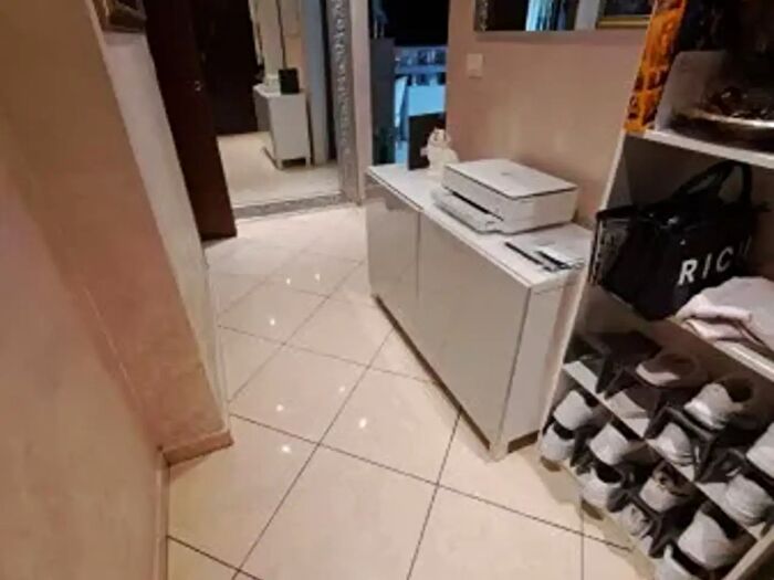 Appartamento trilocale in vendita in Via Valsassina, Milano