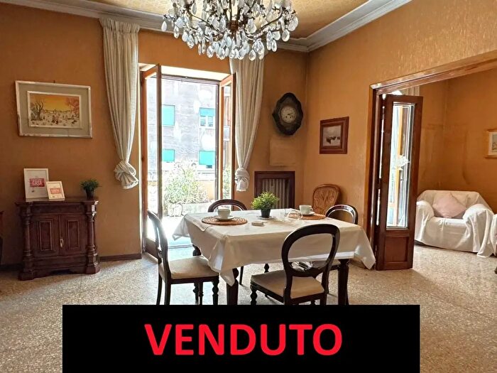 Appartamento trilocale in vendita in Via Pietro Giordani, Roma