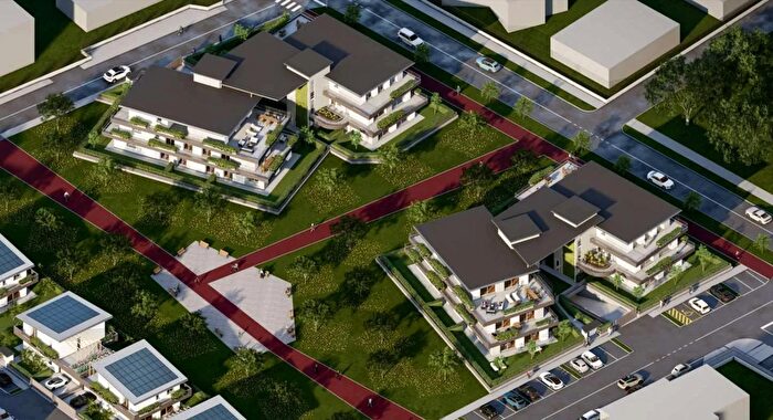 Appartamento quadrilocale in vendita in Via Milano, Carate Brianza