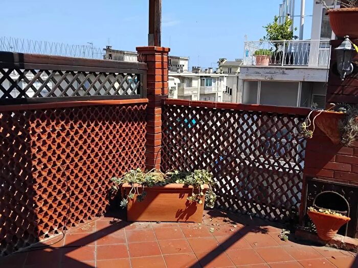 Appartamento con 7 locali in vendita in Sanremo