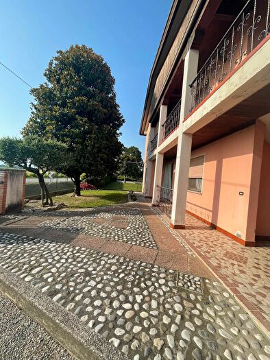 Casa con 8 locali in vendita in Via Spareda, Concordia Sagittaria