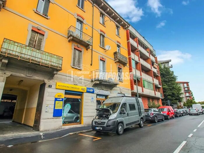 Case in Vendita e in Affitto - 2