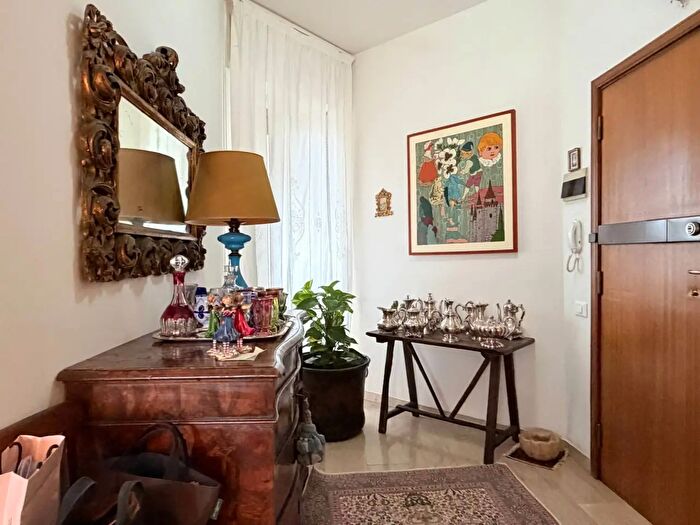 Appartamento quadrilocale in vendita in Via Cantarini, Pesaro