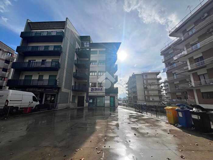 Appartamento quadrilocale in vendita in Via Garigliano, Cassino