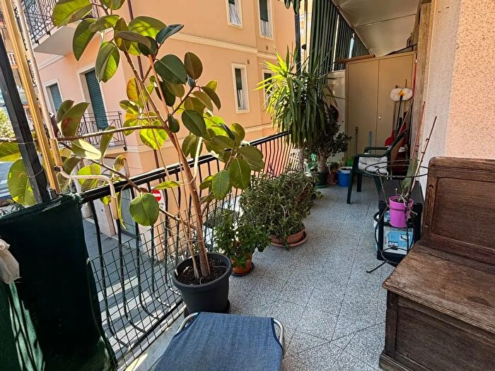 Appartamento bilocale in vendita in Via Cristoforo Colombo, Taggia