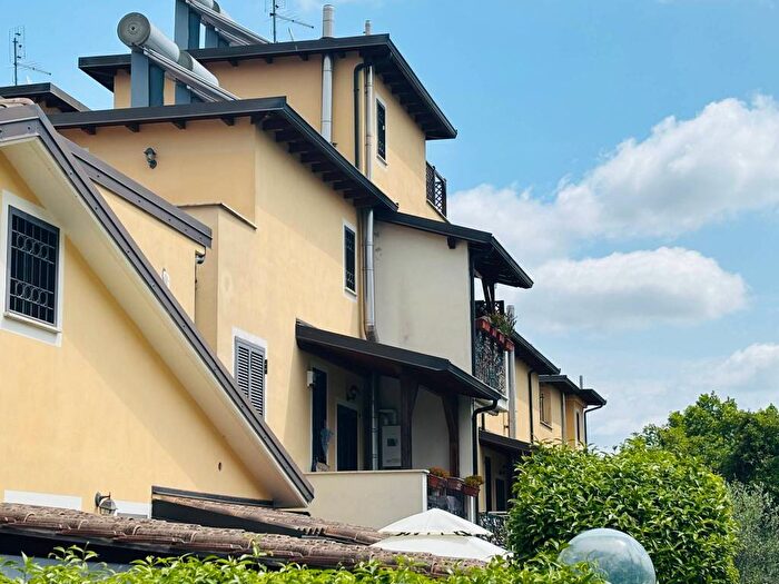 Appartamento bilocale in affitto in Via della Riserva Grande, Casalotti, Roma