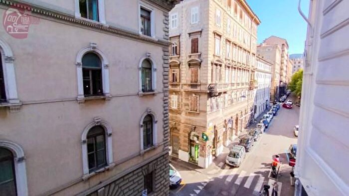 Appartamento bilocale in affitto in Via Emo Tarabochia, Trieste