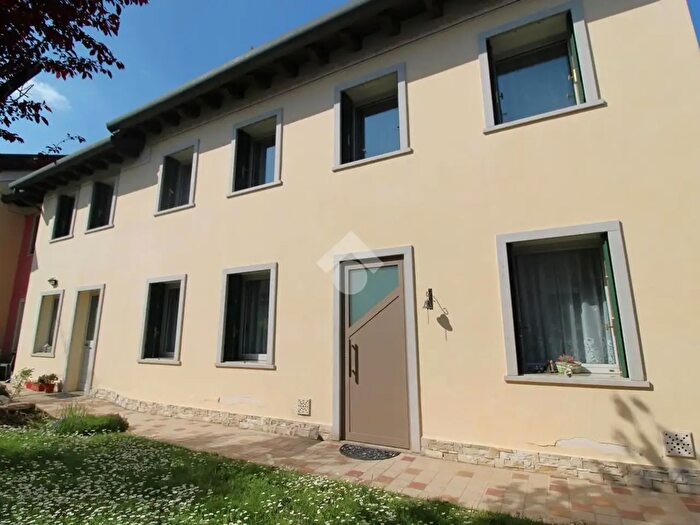 Casa con 5 locali in vendita in Via Astichelli, Dueville