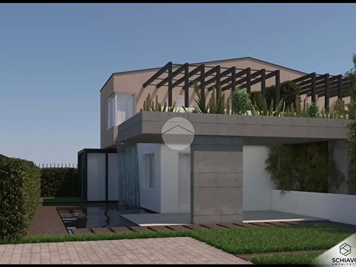 Casa trilocale in vendita in Via Mater Luter King, Isola Delle Femmine