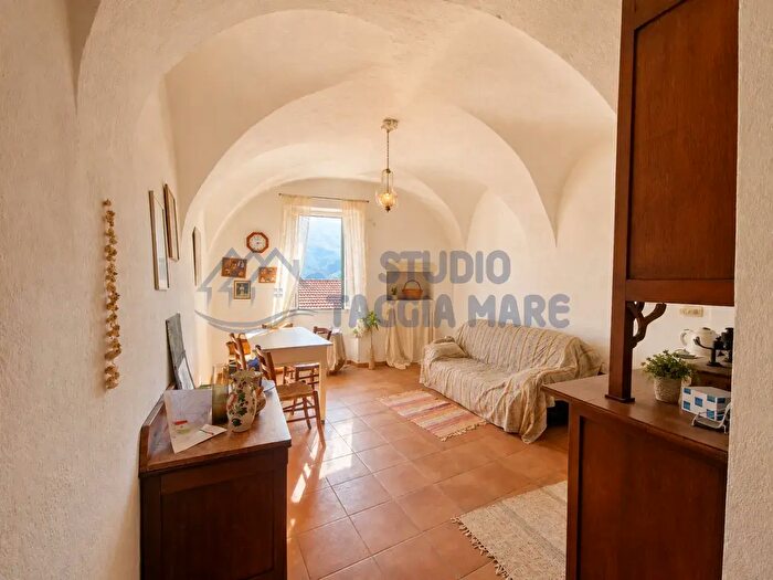 Appartamento monolocale in vendita in Vicolo Castello, Montalto Carpasio