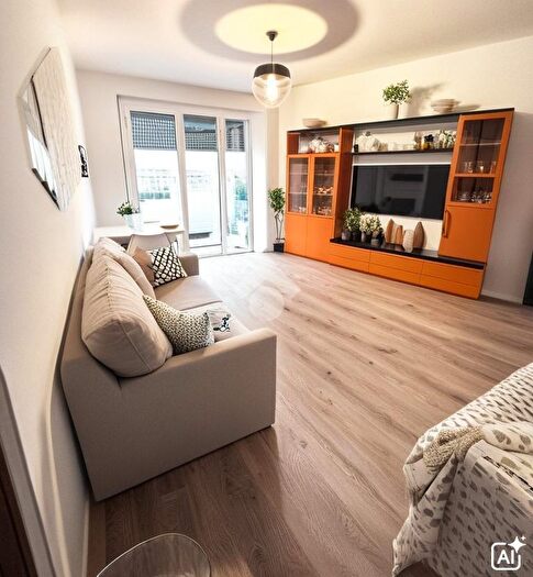 Appartamento trilocale in vendita in Via Pisa, Treviso