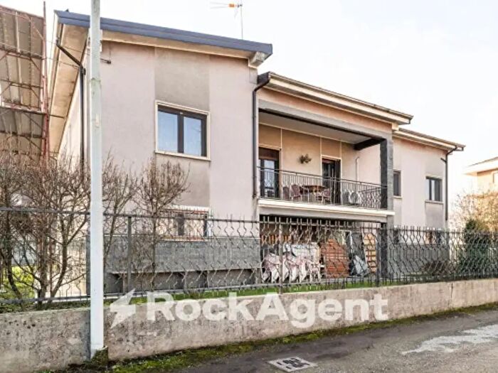 Casa con 5 locali in vendita in Via Raitè, Sartirana Lomellina
