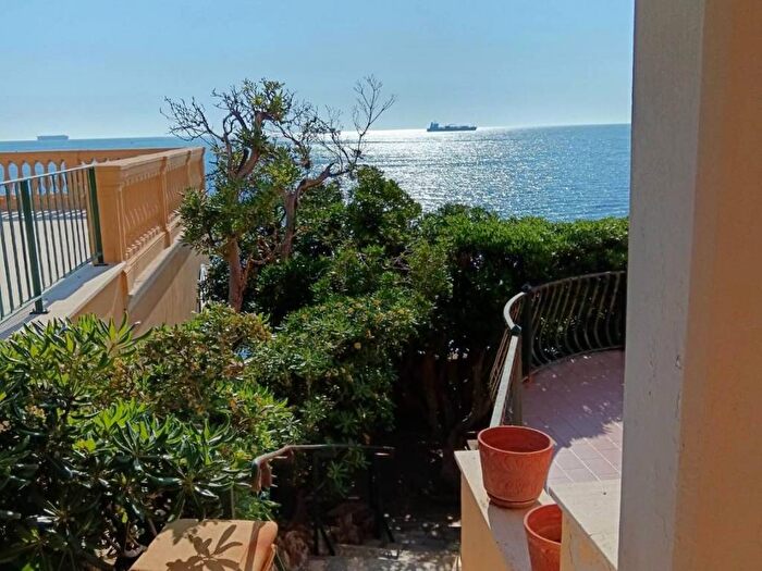 Appartamento trilocale in affitto in Viale Amerigo Vespucci, Antignano Banditella, Livorno