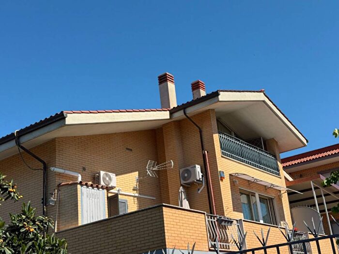 Appartamento bilocale in affitto in Via del Casale Agostinelli, Morena, Roma