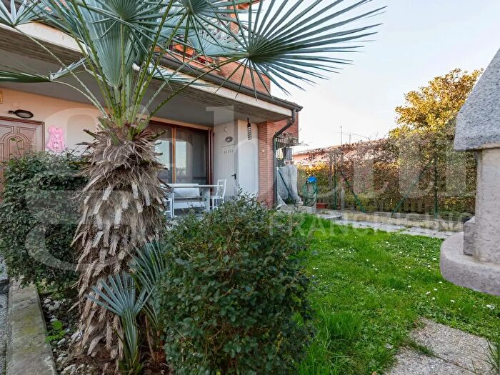 Appartamento trilocale in vendita in Via Massimo dAntona, Carpiano