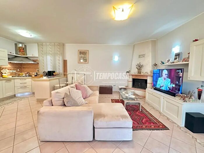 Appartamento trilocale in vendita in Citta SantAngelo