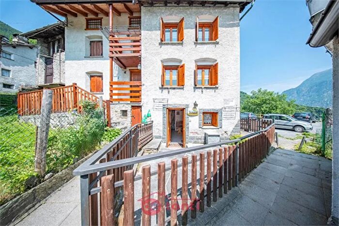 Casa con 6 locali in vendita in Olmo San Giacomo Filippo So, San Giacomo Filippo