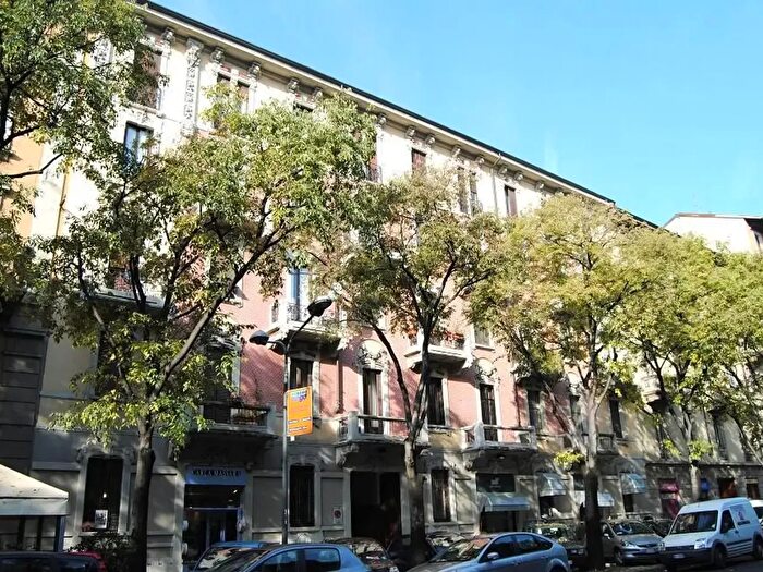 Appartamento bilocale in affitto in Via Castel Morrone, Milano