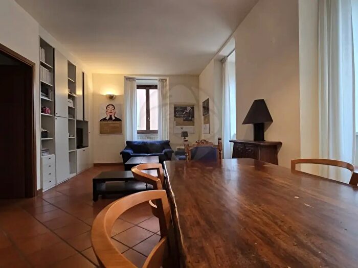 Appartamento trilocale in vendita in Via Giuseppe Garibaldi, Terni