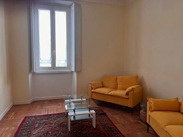 Appartamento con 6 locali in affitto in Viale Corsica, Plebisciti Susa, Milano