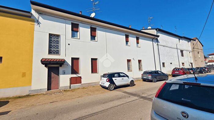 Casa trilocale in vendita in Via della Liberazione, Gallarate
