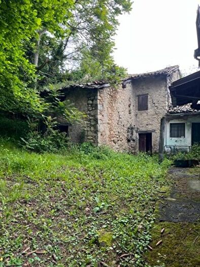 Casa quadrilocale in affitto in Via Sassoguidano, Pavullo nel Frignano