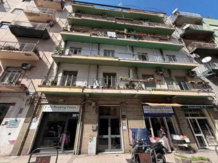 Appartamento trilocale in vendita in Via Cesare Battisti, Messina