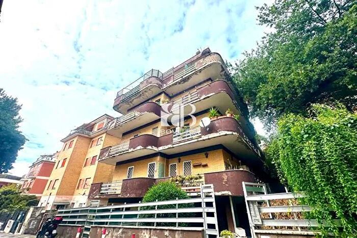 Appartamento bilocale in vendita in Via Gradoli RomaCassiaSan Godenzo, Roma