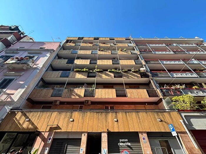 Appartamento trilocale in vendita in Via Marcello Celentano, Bari