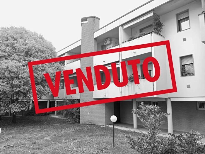 Appartamento trilocale in vendita in Via Basiliano d, Udine
