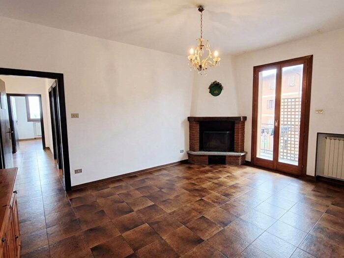 Casa trilocale in affitto in Via delle Piane, Centro, Loiano