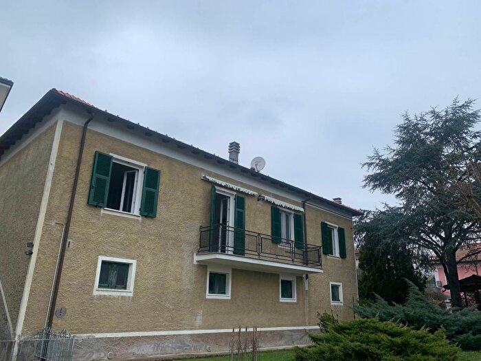 Casa con 6 locali in affitto in Strada Sant'Evasio, Ovada
