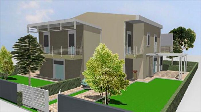 Casa con 6 locali in vendita in Via Alfredo Panzini, Lugo