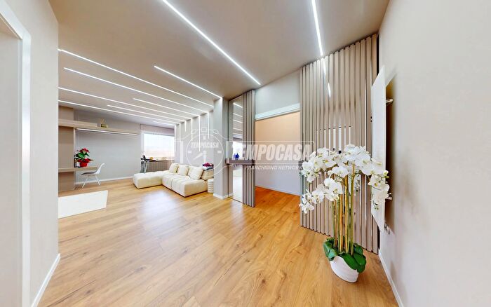 Appartamento con 5 locali in vendita in Grinzane Cavour