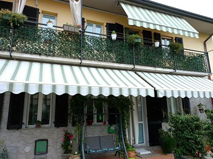 Casa con 5 locali in vendita in Via De Amicis, Somma Lombardo