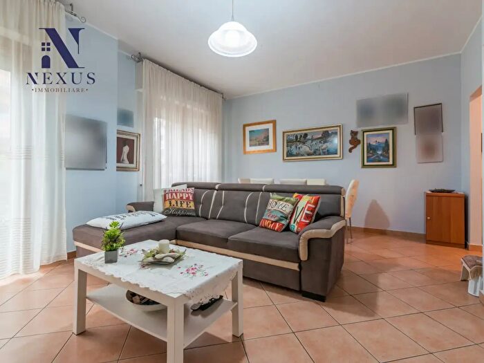 Appartamento trilocale in vendita in Via Ludovico Ariosto, Fano