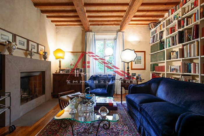 Casa con 6 locali in vendita in San Giuliano Terme